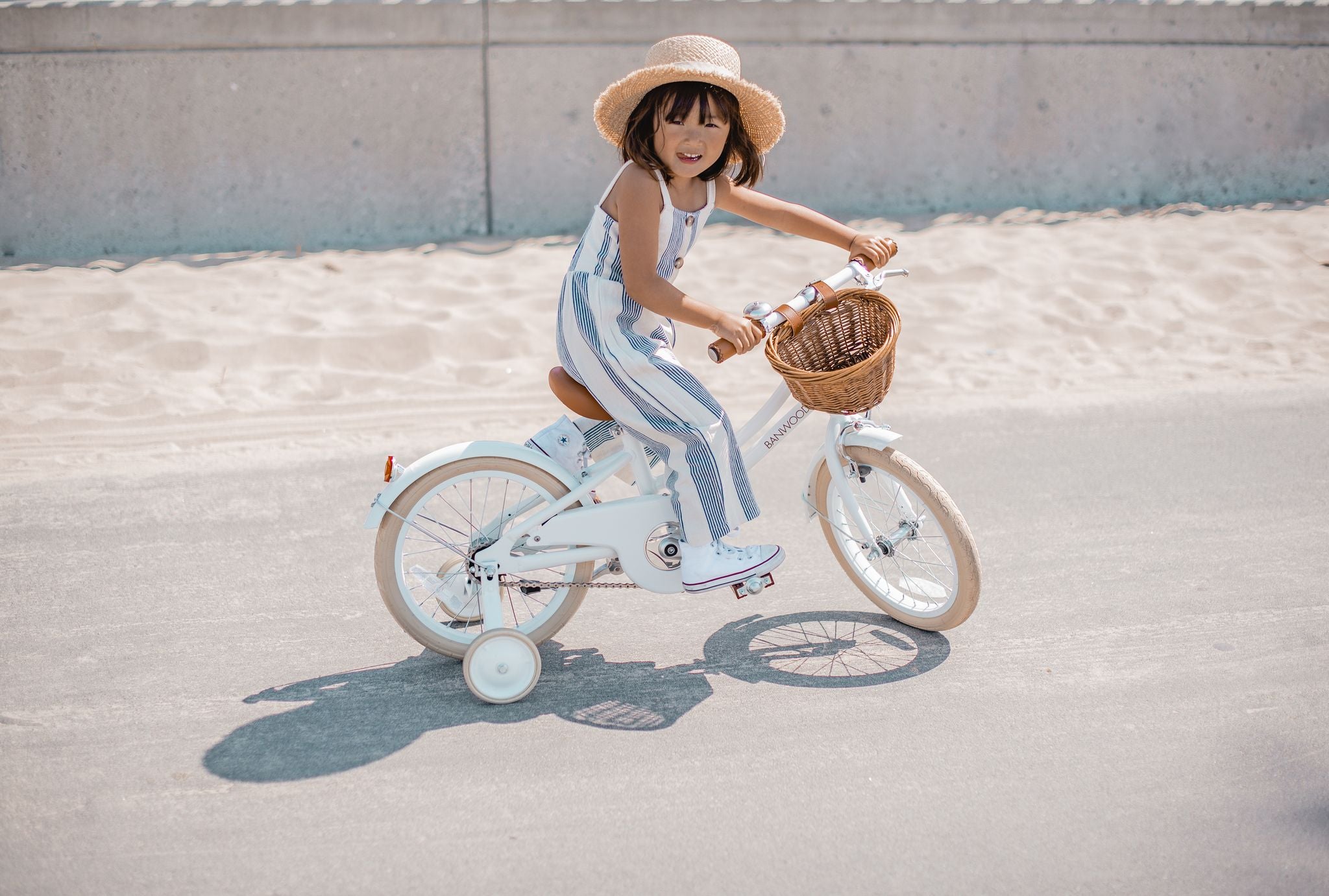 Banwood Classic Kids Bike White | 16" | Children of the Wild