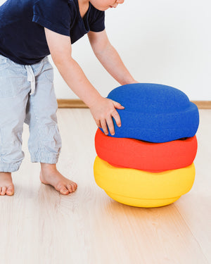A Stapelstein Classic Stacking Stones Set of 3 in Primary Colours | Children of the Wild