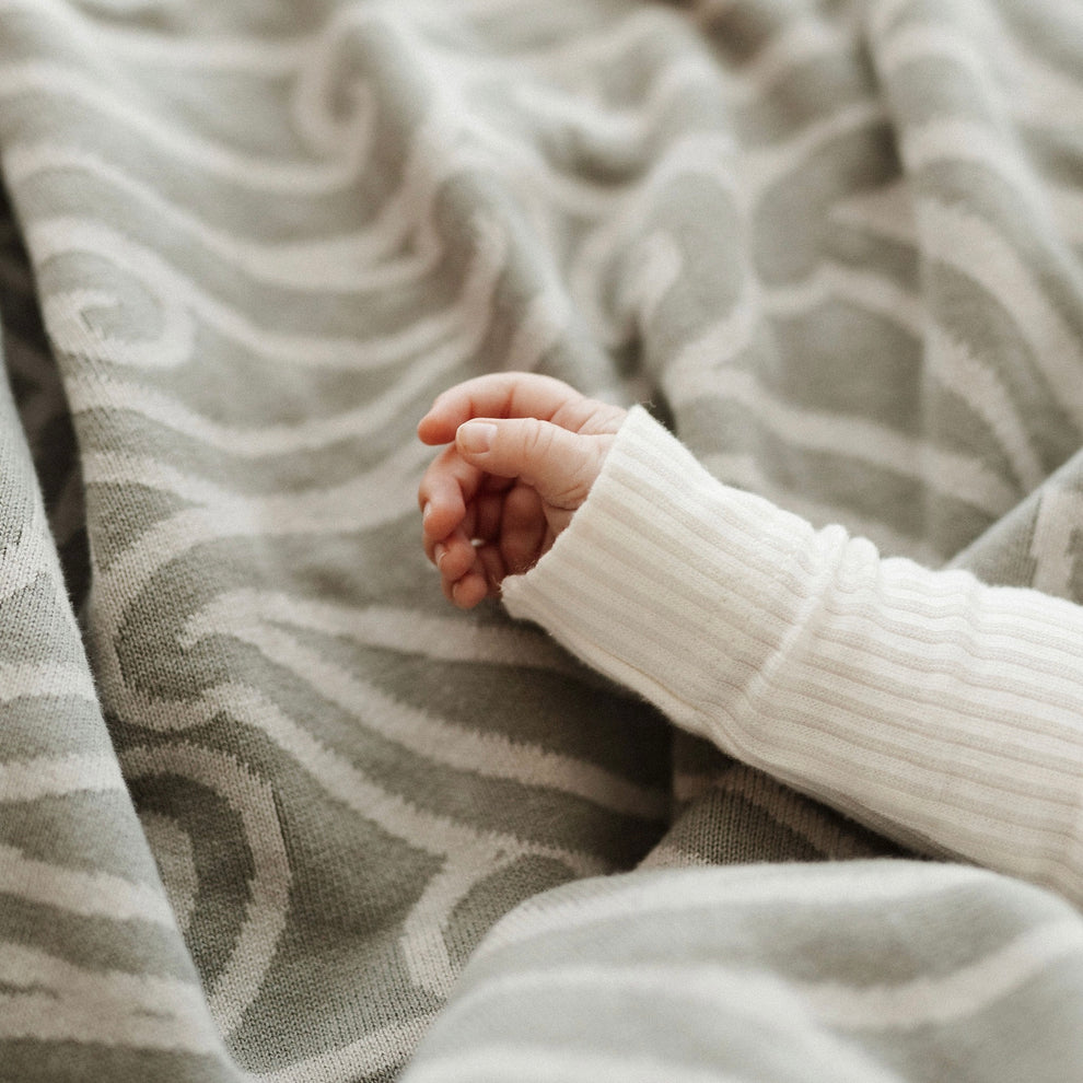 Mohimohi Woven Pēpi Blanket in Huruwhenua | Children of the Wild
