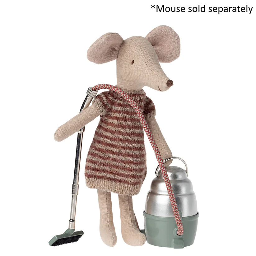 Maileg Vacuum Cleaner Mouse | 2023 Release | Children of the Wild