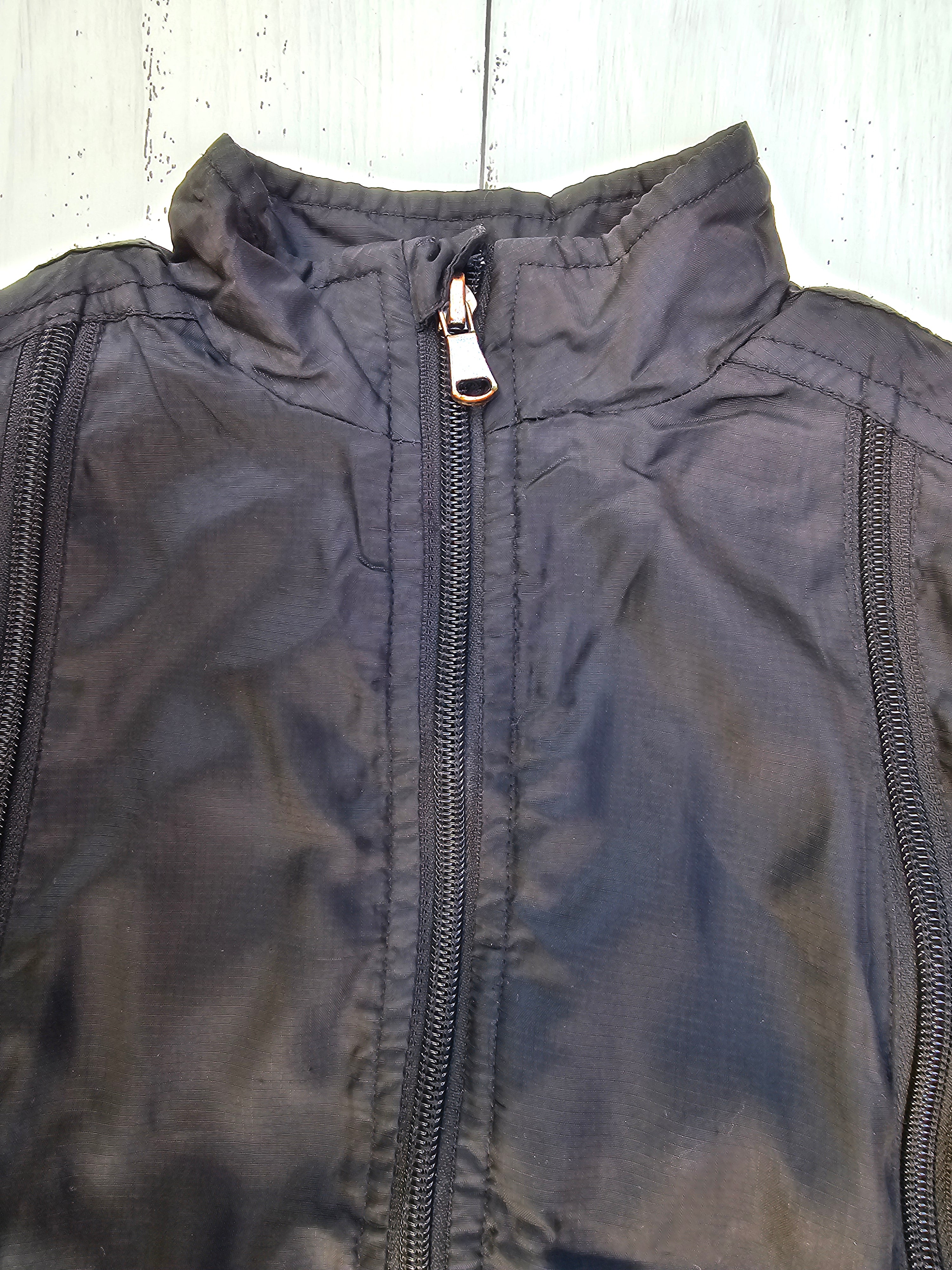 THRIFT SECOND LIFE Wayne Jnr Size 3 Black Zip Up Jacket | Children of the Wild