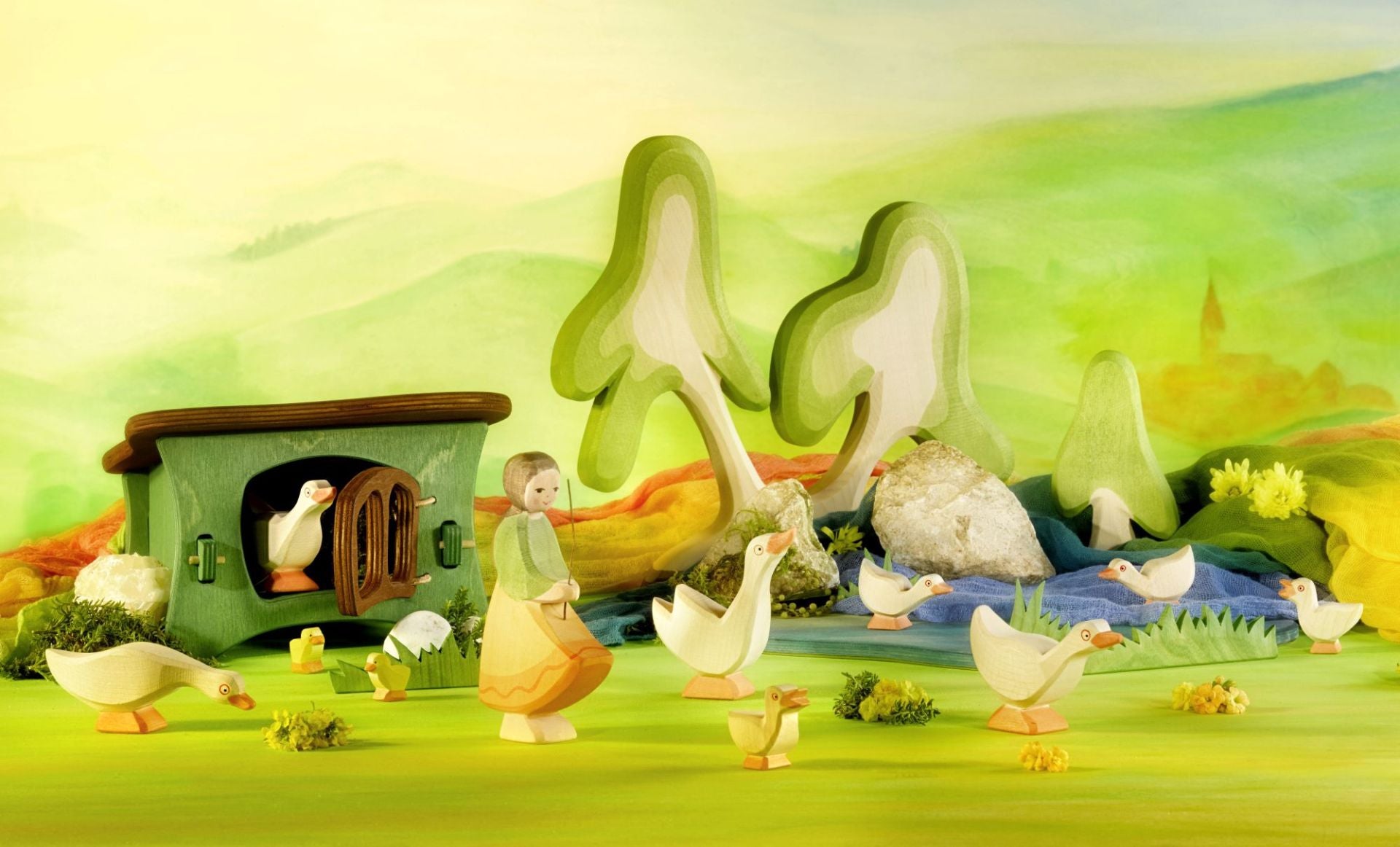 Ostheimer Goose Standing | Children of the Wild