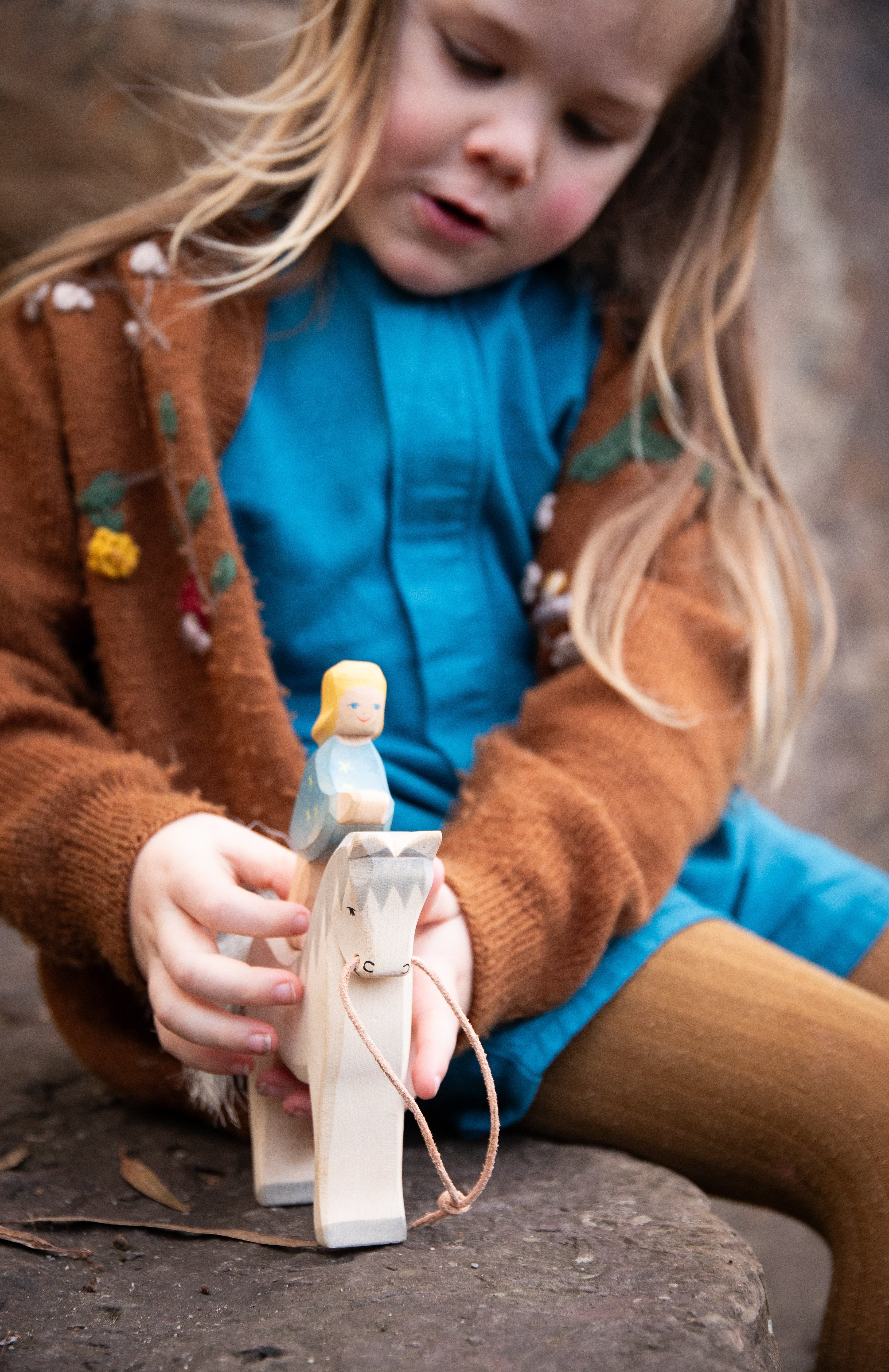 Ostheimer Wooden Horse in White 11116 | Family and Farm Friends | Children of the Wild