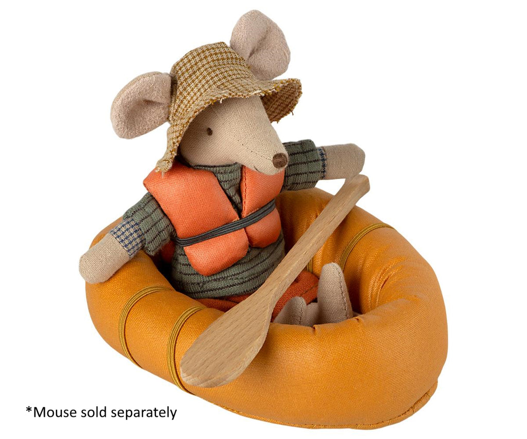 Maileg Rubber Boat Mouse Dusty yellow | Children of the Wild