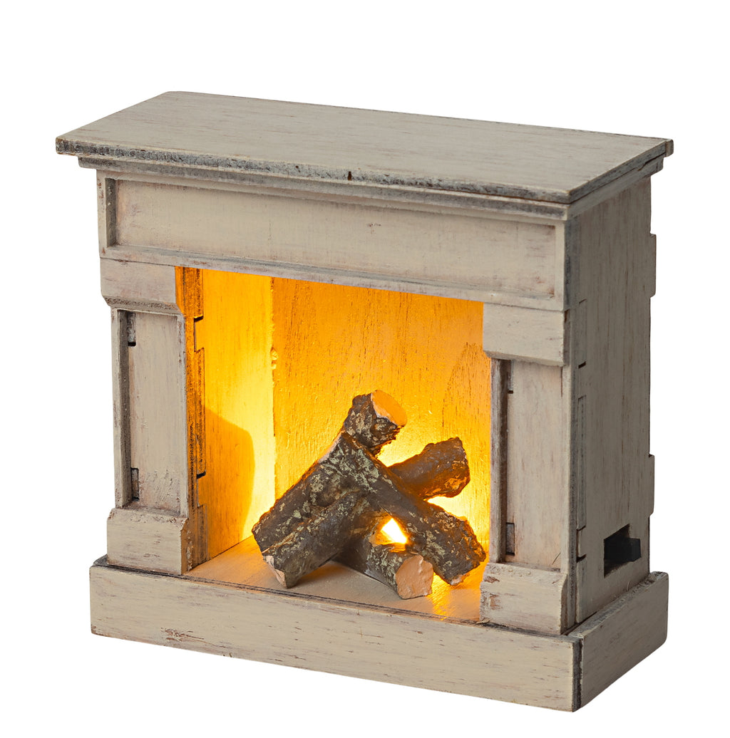 Maileg Mouse Fireplace in off-white 8cm | Children of the Wild