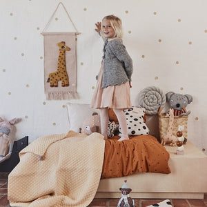 OYOY Living Design Mini | Giraffe Wallhanger Rose | Children of the Wild