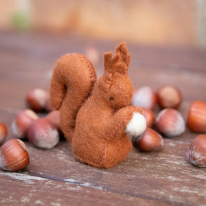 Gluckskafer Handmade Wool Squirrel | 30% OFF | Children of the Wild
