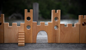 Children_of_the_Wild-Australia Bauspiel Castle Wooden Block Set