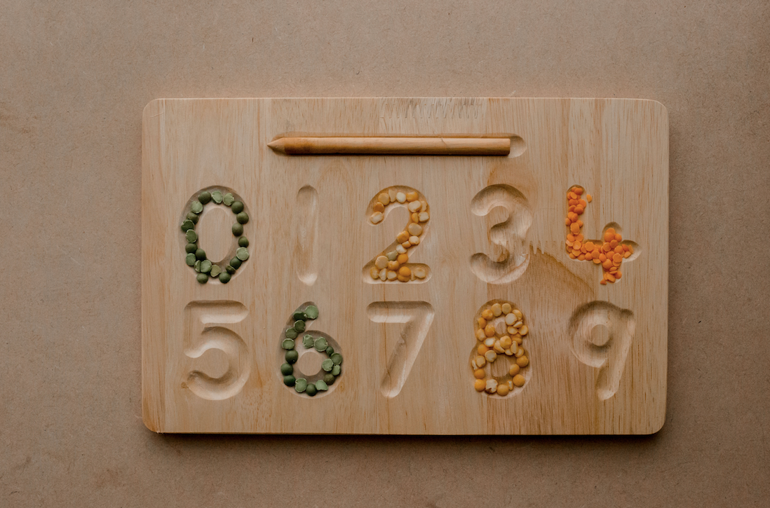 Children_of_the_Wild-Australia Q toys Wooden Number Writing Board