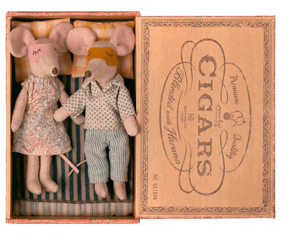 Maileg Mum and Dad Mice in Cigar Box | Retired | Children of the Wild