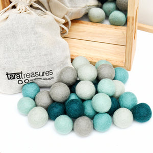 Taras Treasures | Wool Felt Balls in a Pouch - Blue Tones 3cm 30 balls | Children of the Wild