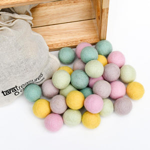 Taras Treasures | Wool Felt Balls in a Pouch - Pastel Colours 3cm 30 balls | Children of the Wild